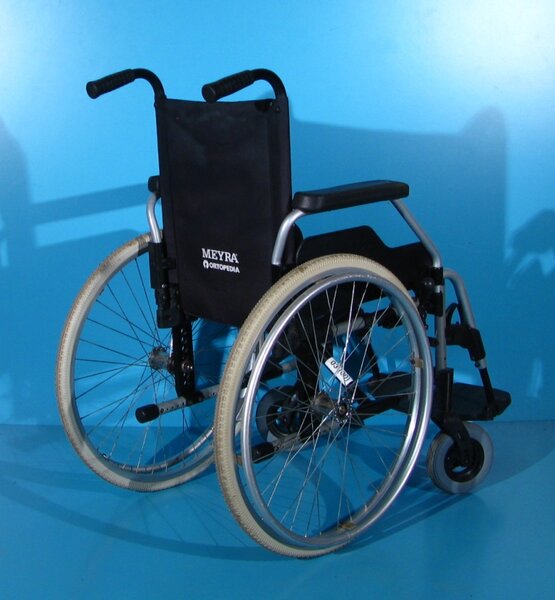 Scaun cu rotile - Meyra, latime sezut 39 cm